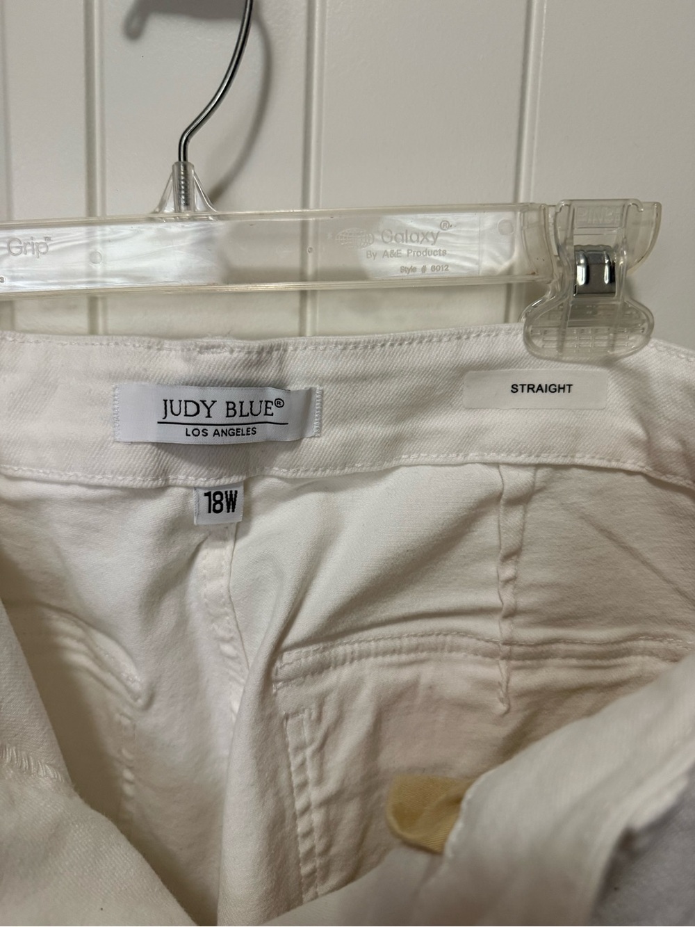 Judy Blue White Straight Pants - Picture 2 of 2